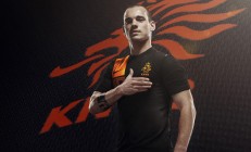 开云足球直播-横扫联合杯！梅德韦杰夫以绝对统治力加冕年终总决赛冠军