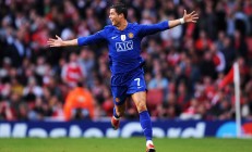 开云下载-当非洲雄鹰遇上瑞士军刀，皮克存在感拉满的战术博弈之夜