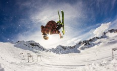 开云下载-赛道上的三分雨，当库里接管F1揭幕战，吉林队单节风暴启示录