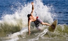 开云体育中国-切特·霍姆格伦，76人终结老鹰的关键先生