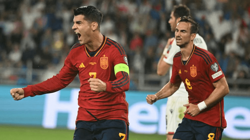 意大利凭借点球战胜西班牙，晋级欧预赛的简单介绍