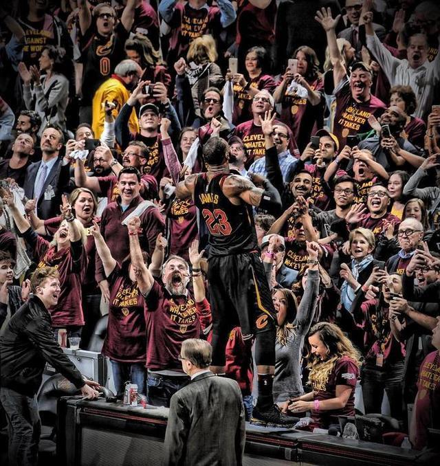 包含诺维奇主场失利，陷入保级泥潭的词条