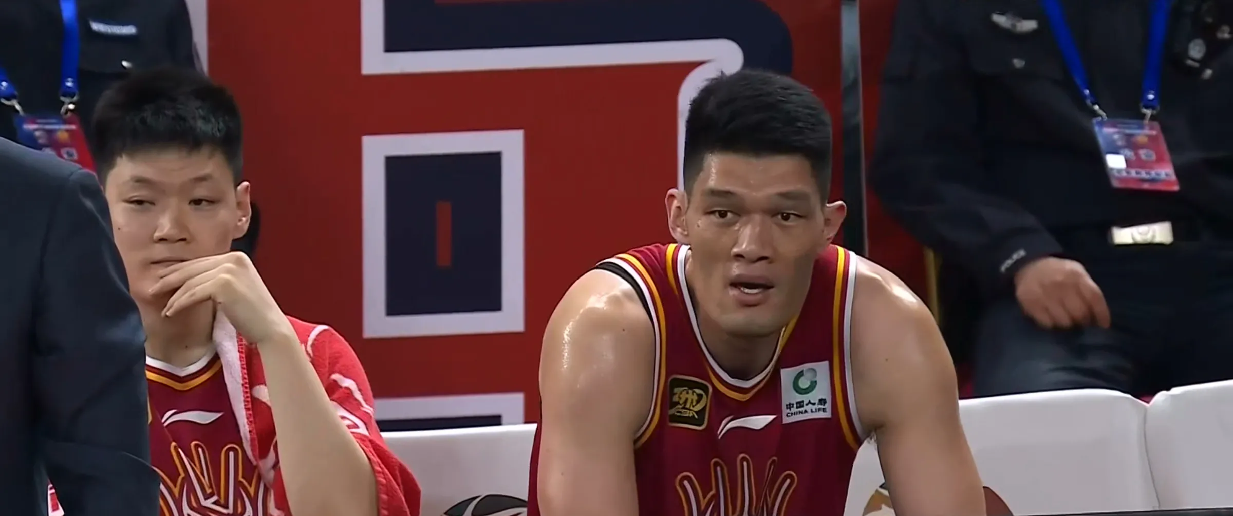 山西队员因风波受困,总经理离开CBA俱乐部 山西队员因风波受困,总经理离开CBA俱乐部