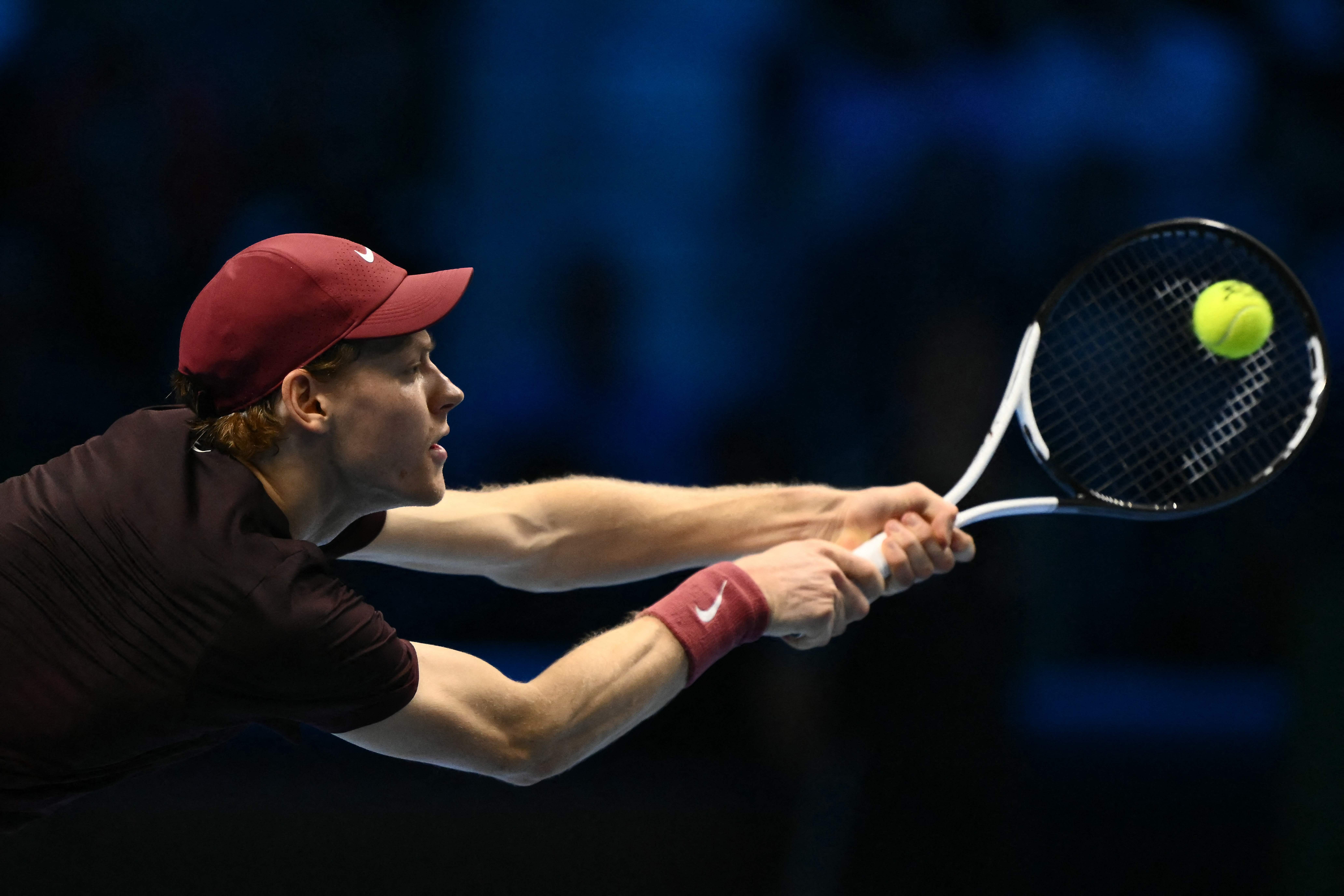 关于ATP总决赛逆转法网，兹维列夫扛起全队的信息