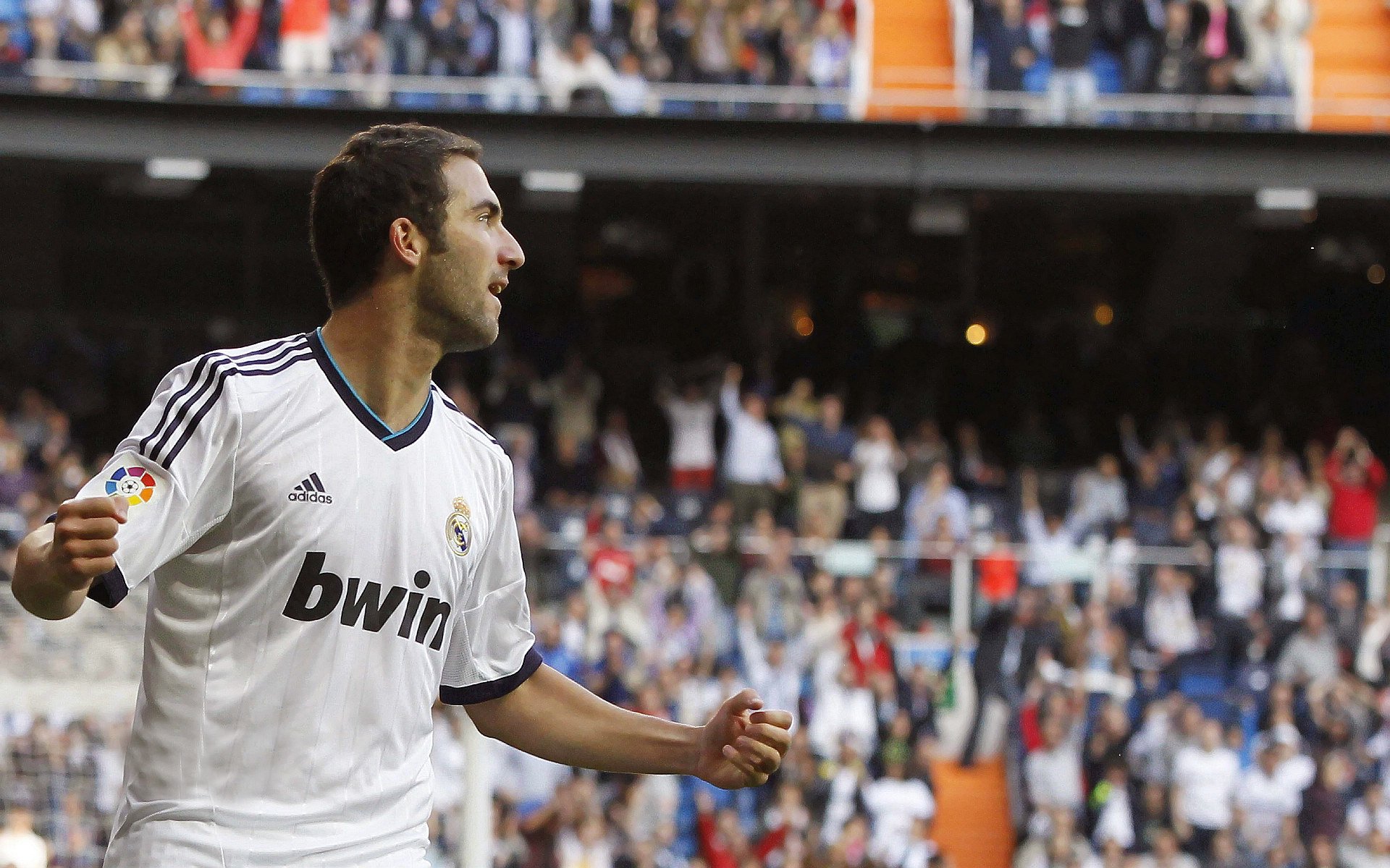 乌拉圭封锁哥斯达黎加，伊萨克成为胜负手